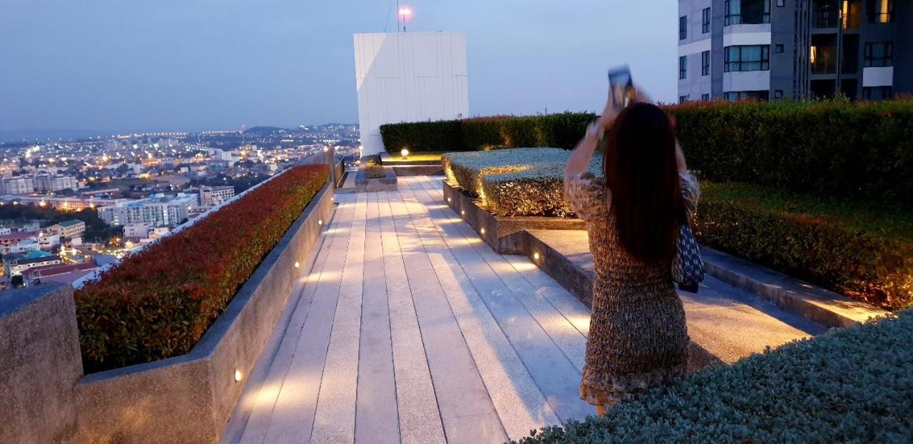 The Base Central Pattaya Quiet King-Bed With Infinity Pool & Free Netflix! Exterior photo