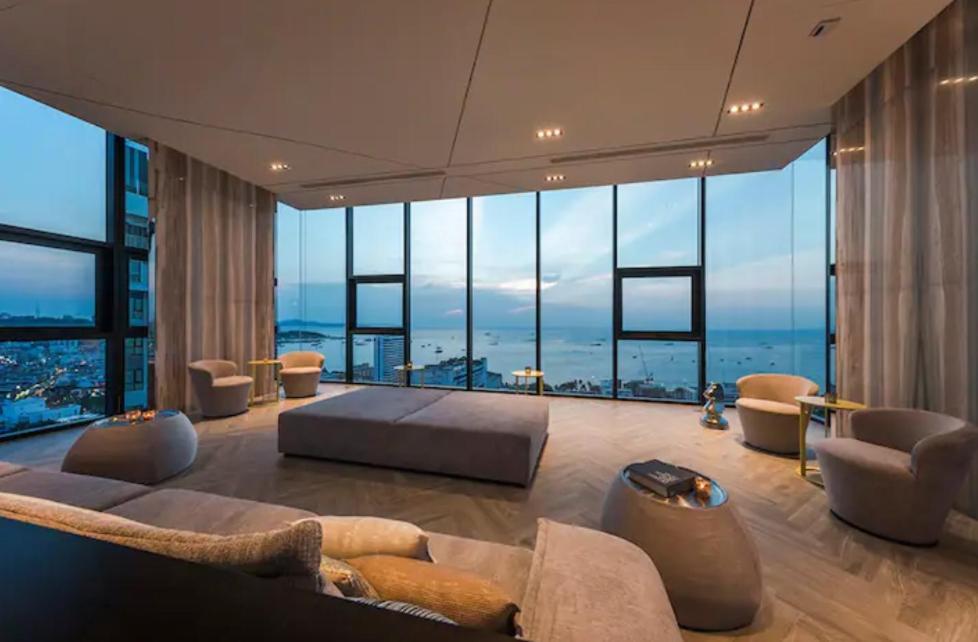 The Base Central Pattaya Quiet King-Bed With Infinity Pool & Free Netflix! Exterior photo