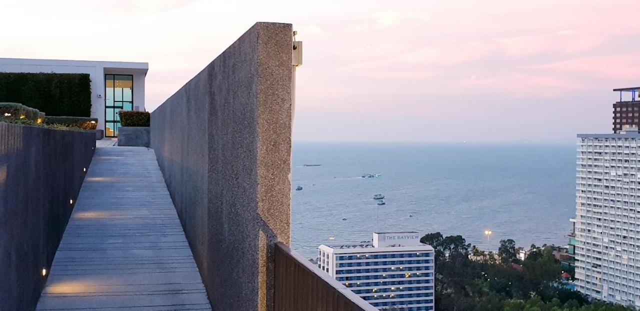 The Base Central Pattaya Quiet King-Bed With Infinity Pool & Free Netflix! Exterior photo