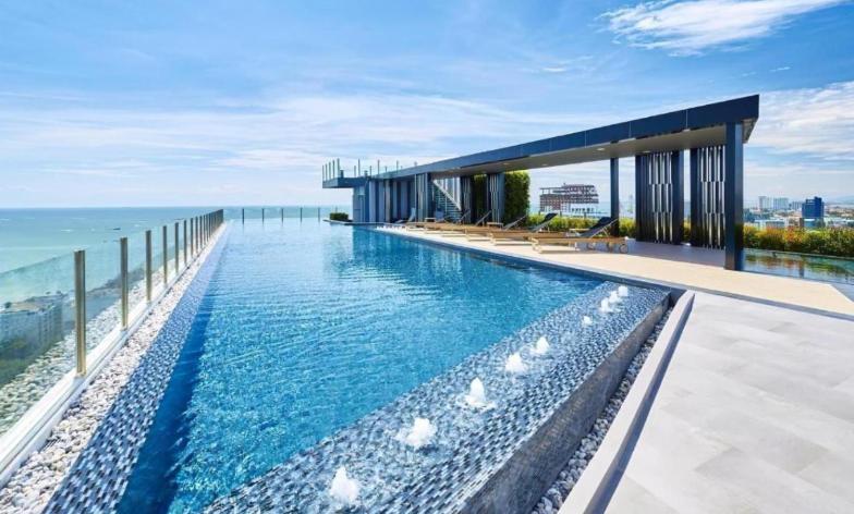 The Base Central Pattaya Quiet King-Bed With Infinity Pool & Free Netflix! Exterior photo